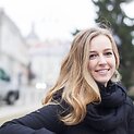 Trečios kartos Amerikos lietuvė, 22 metų Kendra Kiršonis, gimė ir augo Los Andžele, saulėtoje Kalifornijoje. 
